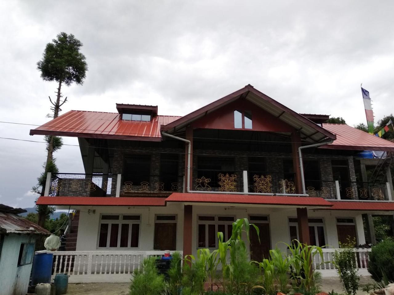 Tibet Homestay Rishop Exterior foto